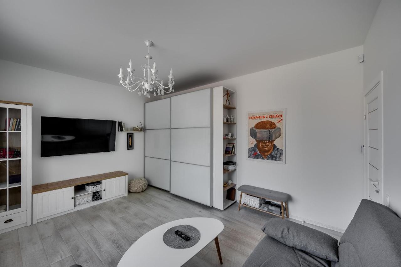 White Apartment Scandinavian Style Zaporizhia Eksteriør billede